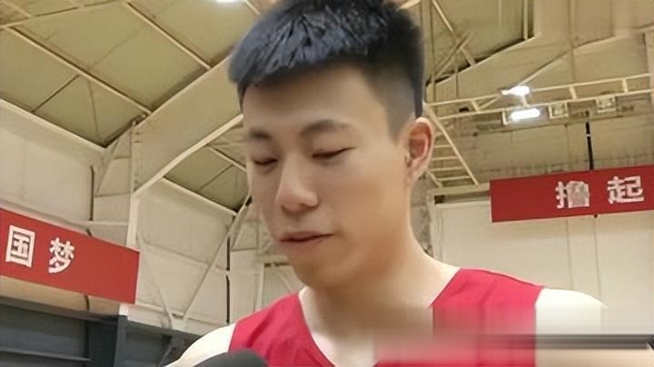 必威体育app-关于张镇麟陈旧性伤病复发离开国家队返回俱乐部康复的信息