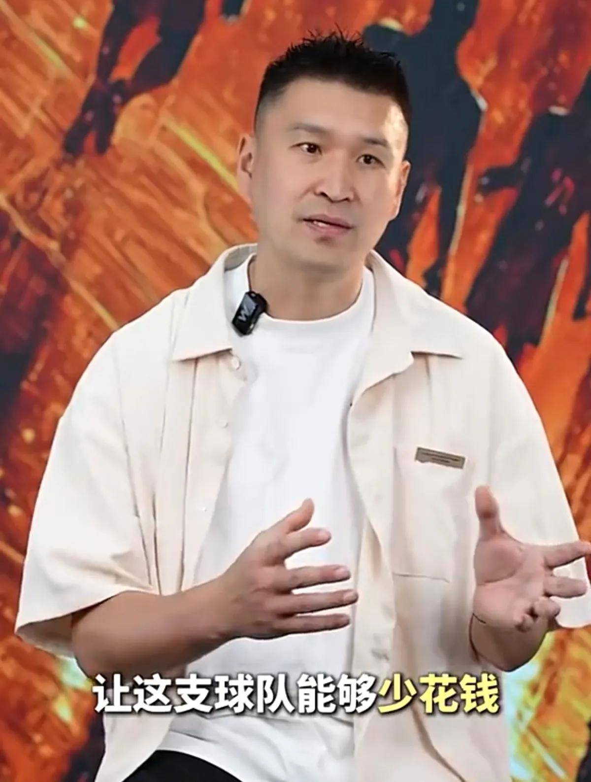 霍楠：中国篮球缺后卫，但我们的教练在身高门槛上设立太高