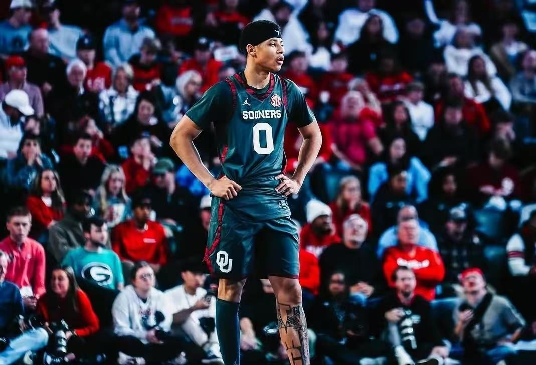 必威体育登录-ESPN更新最新模拟选秀：杨瀚森于次轮33顺位被黄蜂选中